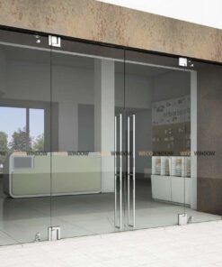 Cửa kính bản lề sàn mang vẻ đẹp hiện đại, sang trọng nên được nhiều khách hàng yêu thích.