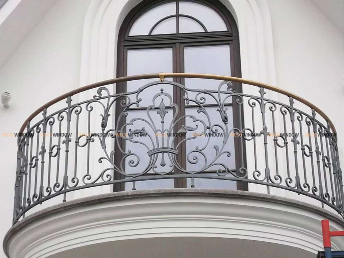 LAN CAN SẮT 59 Mẫu lan can ban công sắt mỹ nghệ uốn vòm.