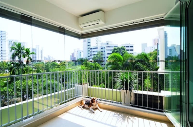 Cửa kính xếp trượt độc đáo. 