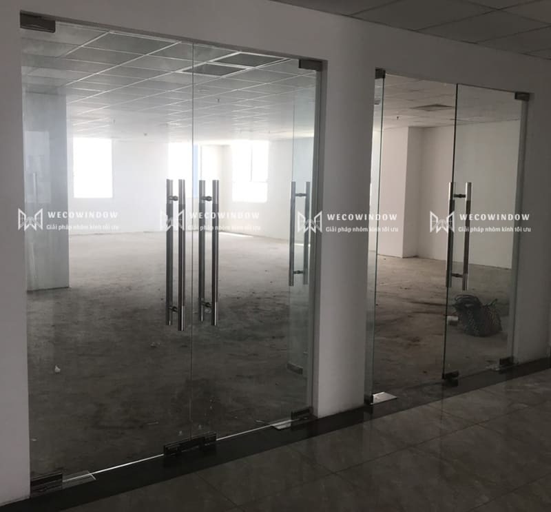 CỬA KÍNH BẢN LỀ SÀN 2 CÁNH 47 Mẫu 3.