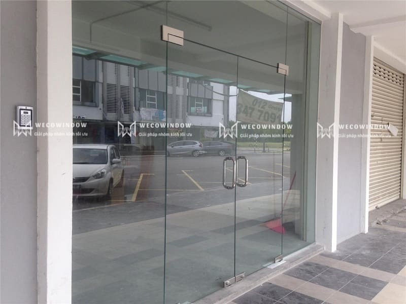 CỬA KÍNH BẢN LỀ SÀN 2 CÁNH 58 cửa kính bản lề sàn 2 cánh