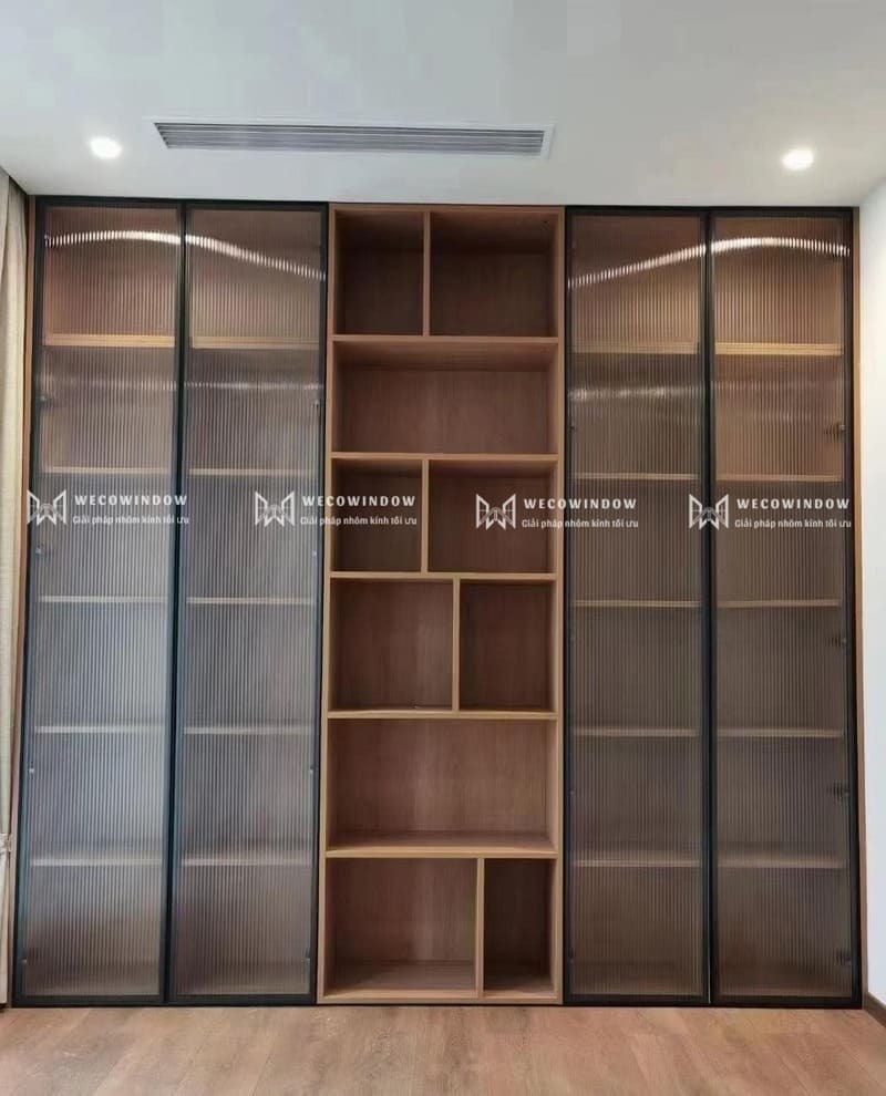 Tủ quần áo nhôm kính: sự lựa chọn hoàn hảo thay thế tủ quần áo nhựa truyền thống 51 Tủ quần áo bằng nhôm có sức chứa lớn.