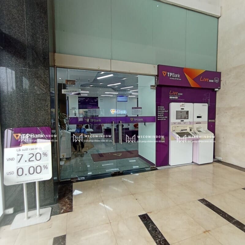 CỬA KÍNH CỬA HÀNG 52 Mẫu cửa kính ngân hàng TP Bank.