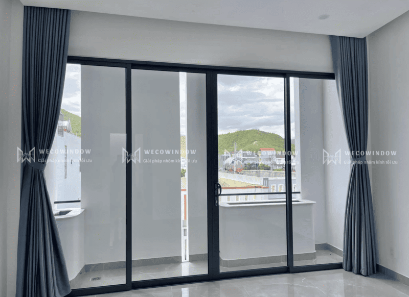 CỬA LÙA NHÔM XINGFA HỆ 93 37 Cửa đi lùa 4 cánh Xingfa hệ 93.