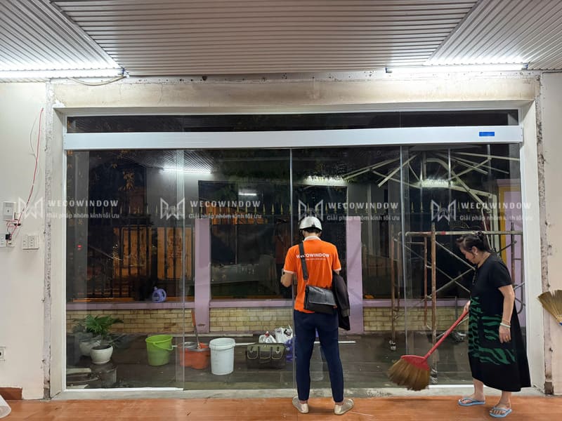 Cửa lùa bán tự động Wecowindow