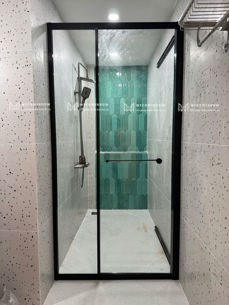 Vẻ đẹp sang trọng của phòng tắm kính